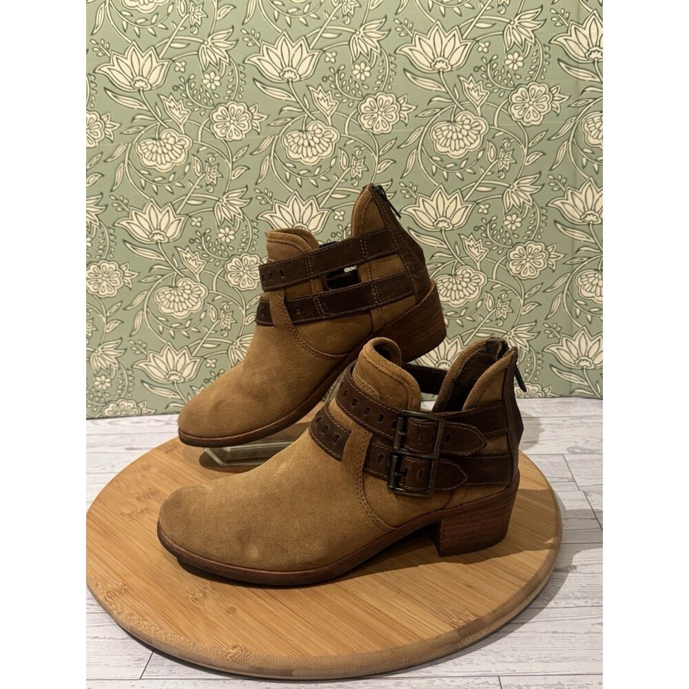 UGG Australia Patsy suede Chestnut buckle ankle boots  5.5 Casual Minimalist